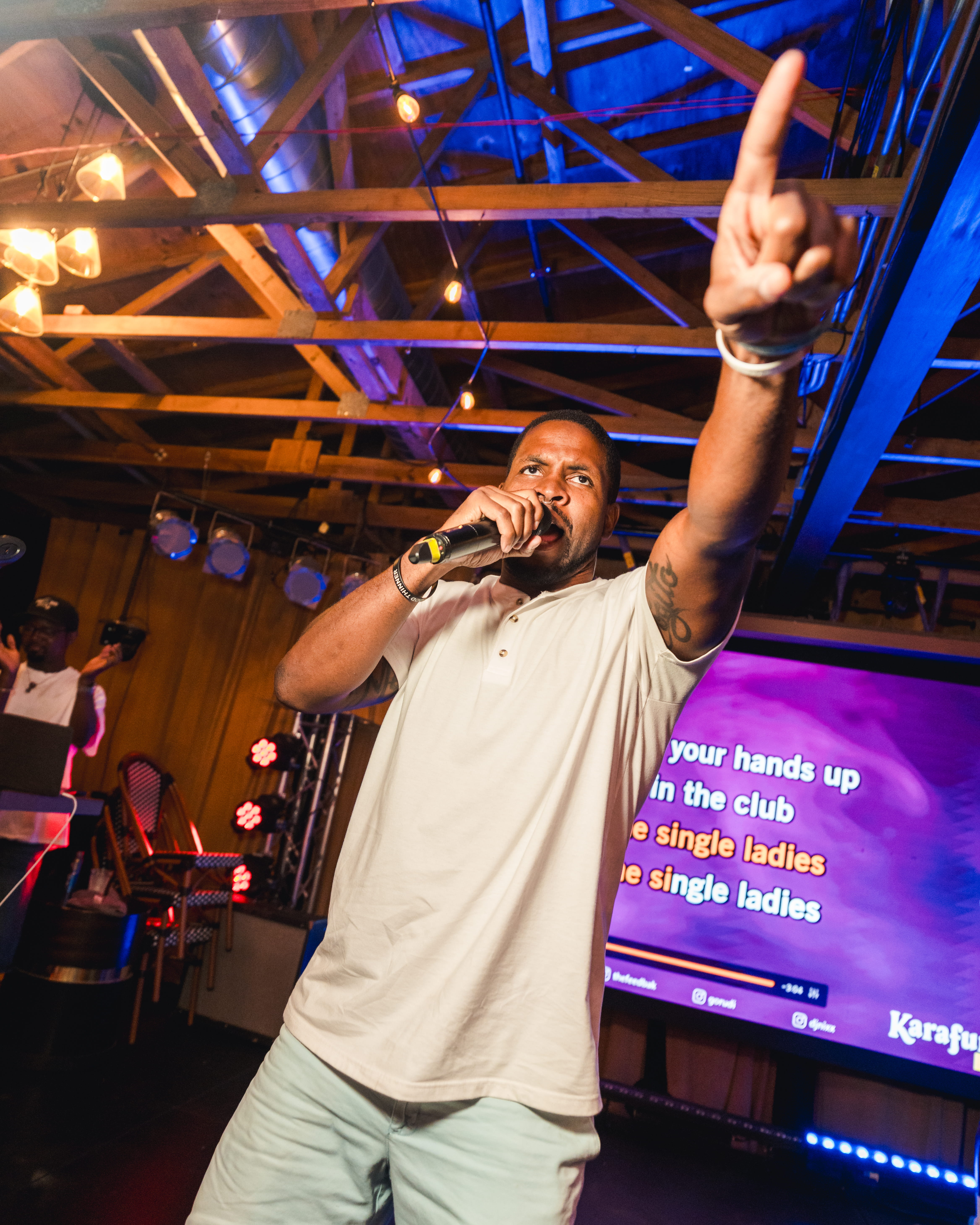 Interactive Music Trivia Gameshow photo 8