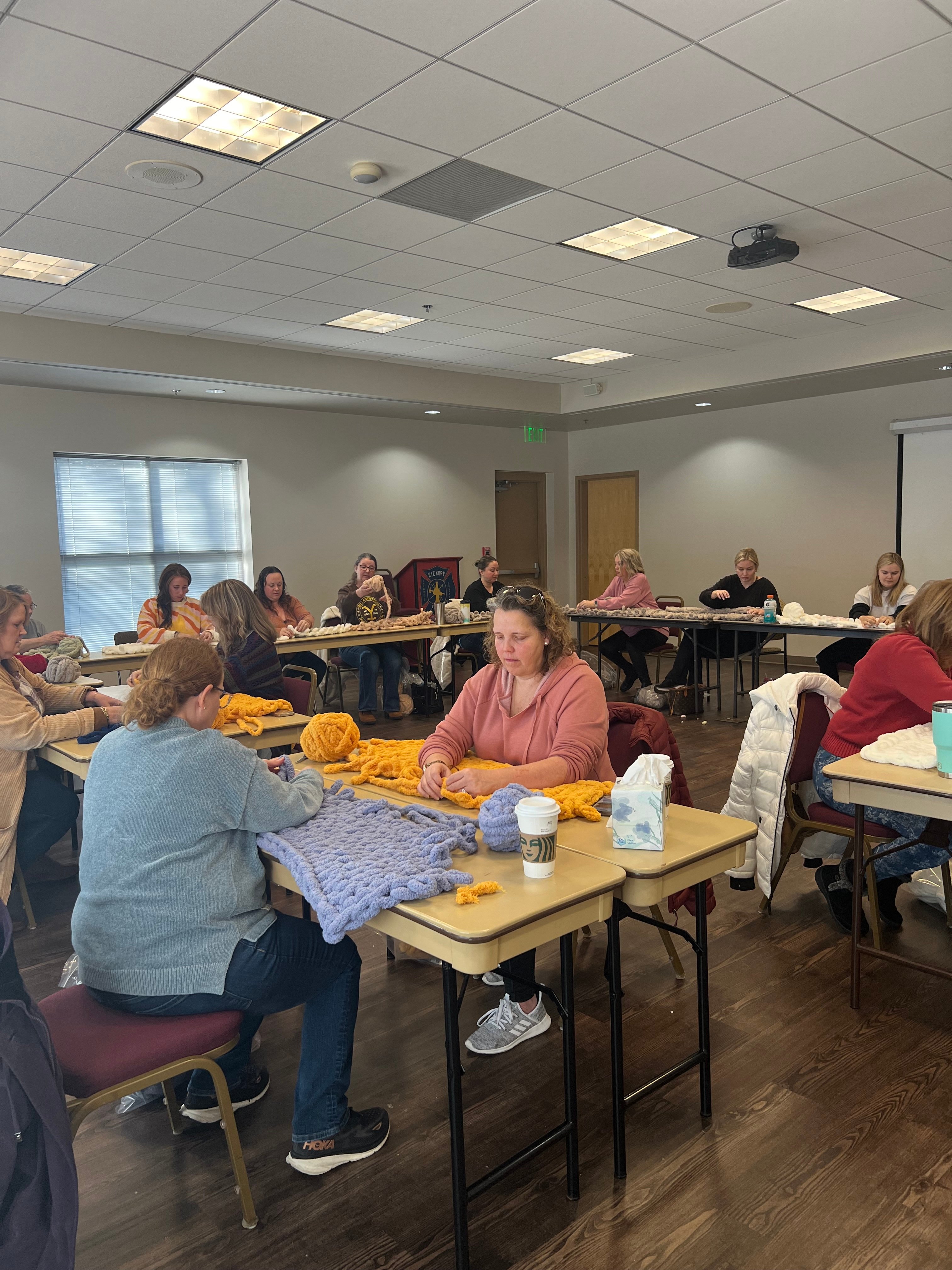 Cozy Connections: Hand-Knit a Luxury Blanket Together photo 7