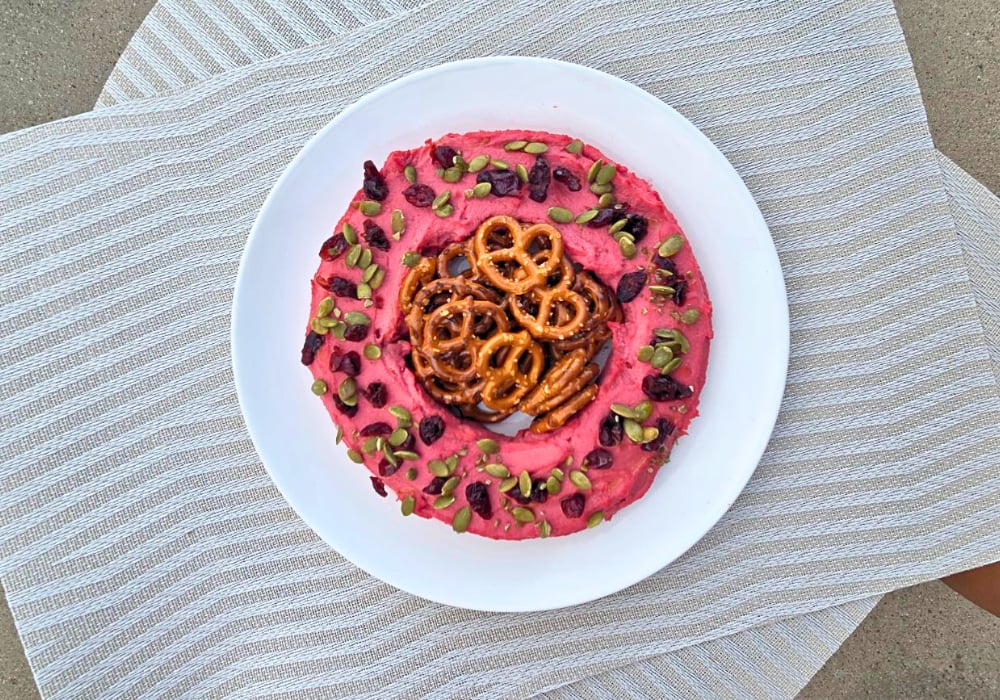 Make a Hummus Wreath at Home
