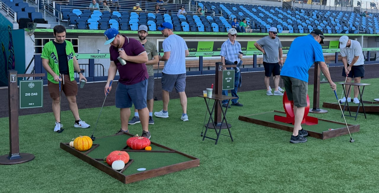 Mobile Mini Golf at Your Office/Offsite photo 4