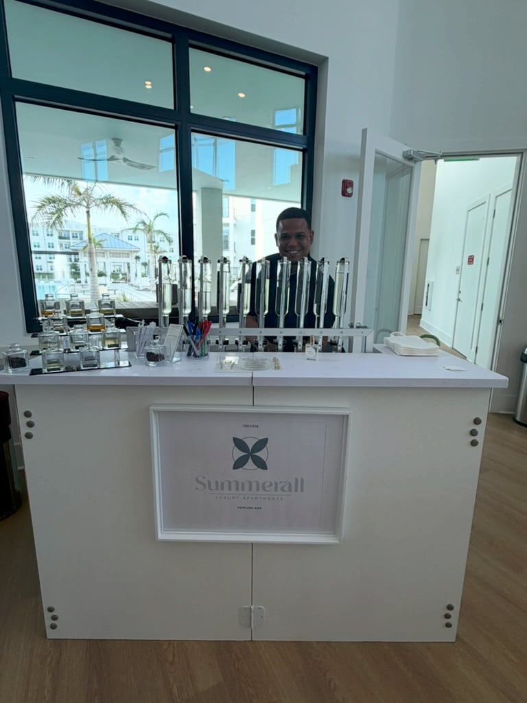 Signature Scent Fragrance Bar photo 5