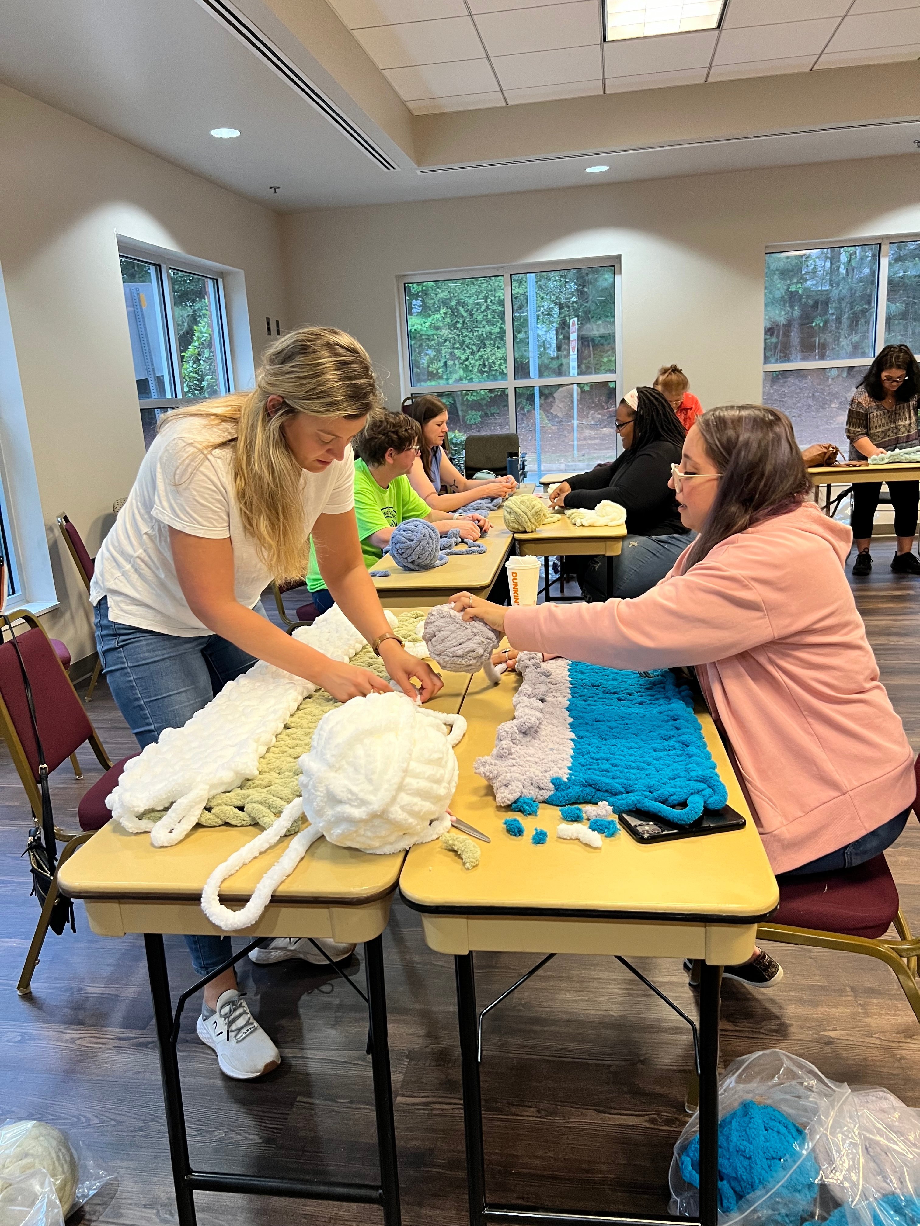 Cozy Connections: Hand-Knit a Luxury Blanket Together photo 9